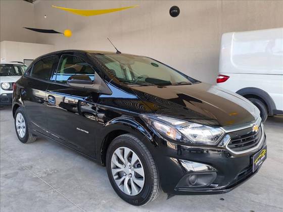 CHEVROLET ONIX 1.4 MPFI ADVANTAGE 8V FLEX 4P AUTOMÁTICO